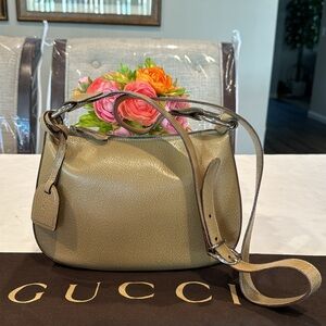 Authentic Gucci shoulder bag